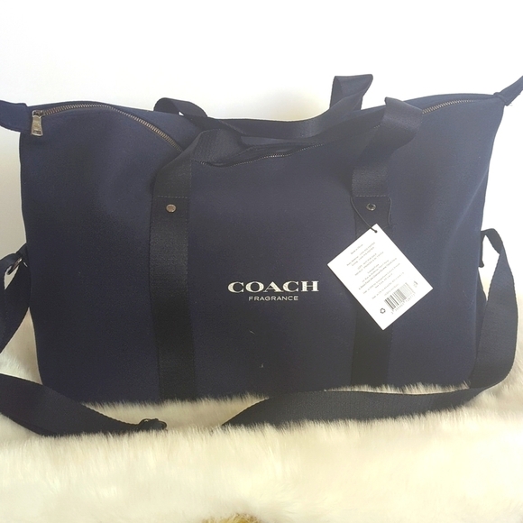 Coach Unisex Weekender Overnighter Duffle Bag Travel Carryon Large Navy  NWT - Picture 1 of 9